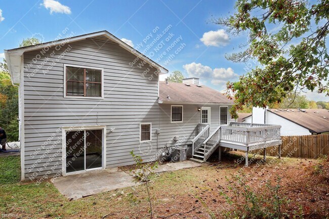Building Photo - 3 br, 2 bath House - 2703 Laurel View Dr