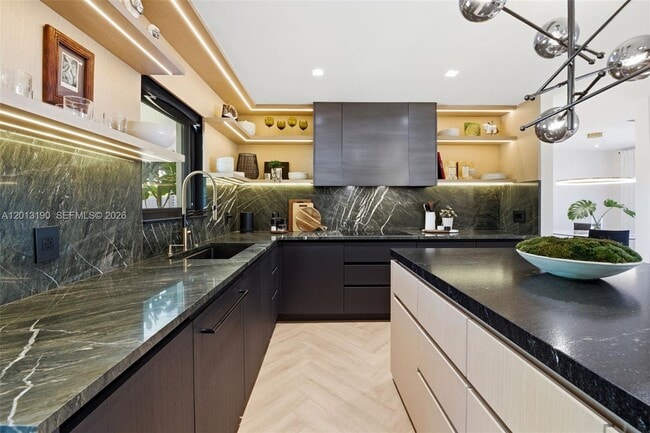 Foto del edificio - 331 NW 38th St