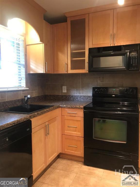 Foto del edificio - 1055 Baxter St