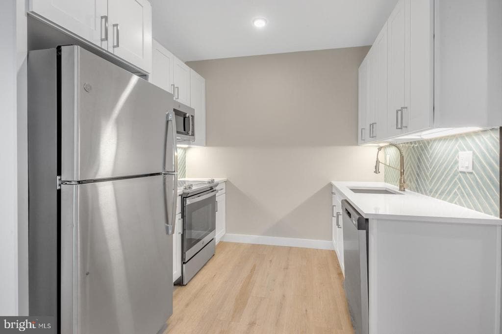 Foto principal - 1144 Frankford Ave