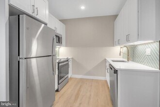 Building Photo - 1144 Frankford Ave