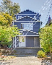 Building Photo - 117 NE 59th St
