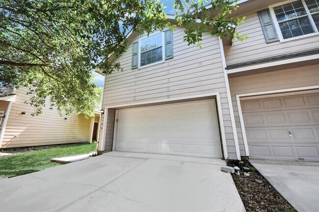 Foto del edificio - 8763 Thistlemoor Ln