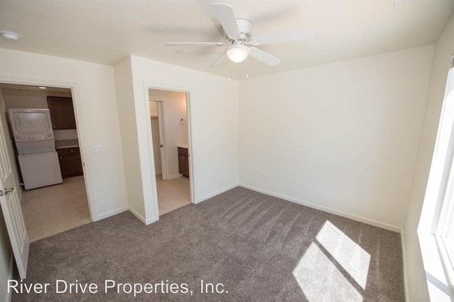 Building Photo - 1515 Escalon Ave