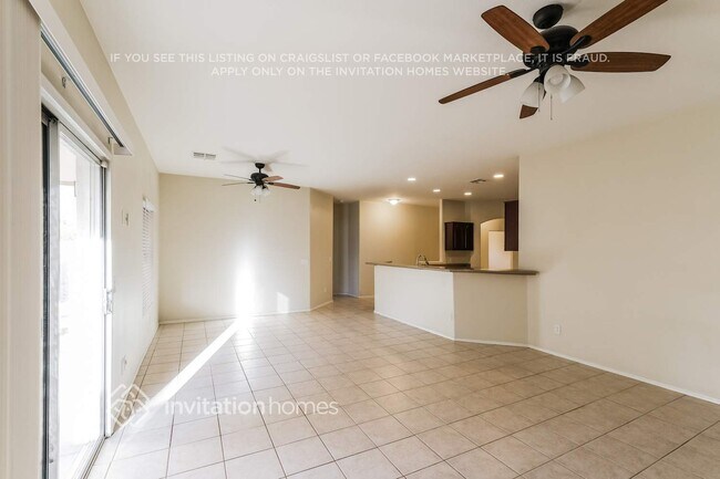 Foto del edificio - 15722 W Calavar Rd