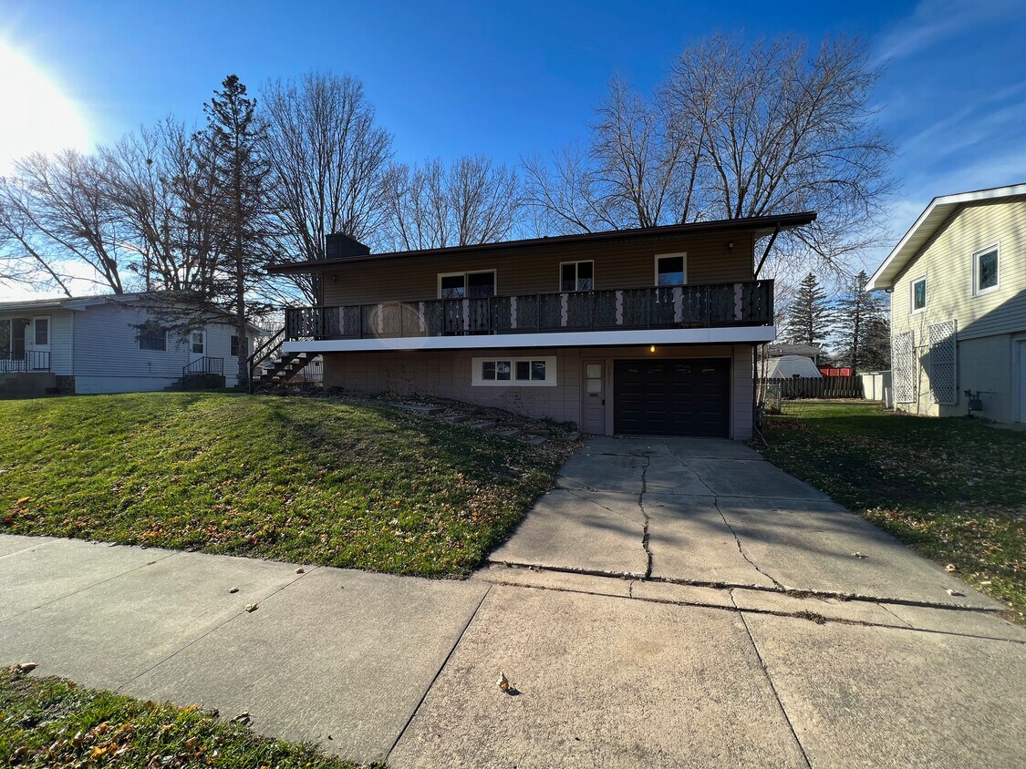 Foto principal - 2017 21st Ave NW