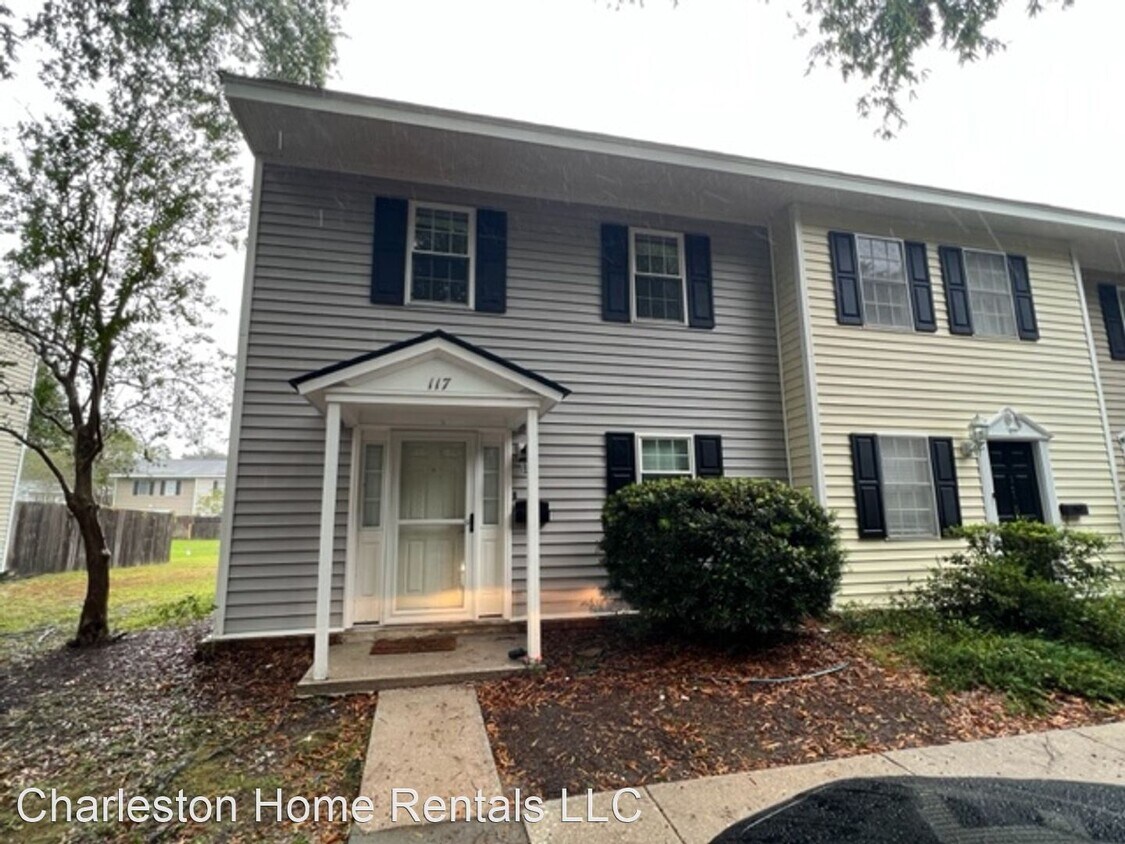 Primary Photo - 3 br, 2.5 bath House - 117 Heritage Cir