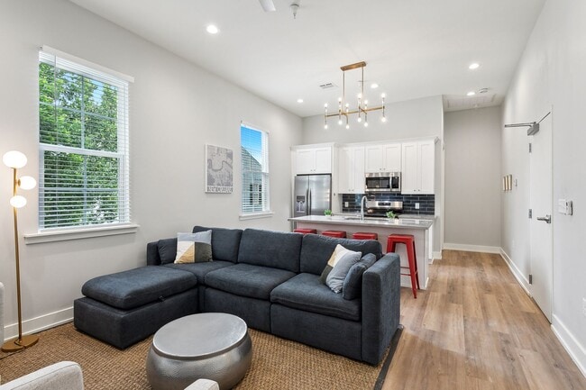 Photo - 3 Bed, 2 Bath Apartment for rent