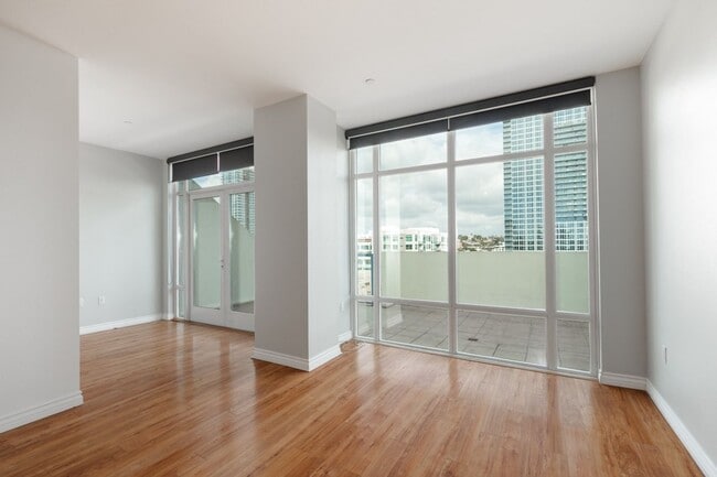Building Photo - Top-floor East Vilage 2 Bedroom at Nexus! ...
