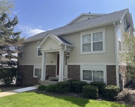 Building Photo - 295 Holiday Ln