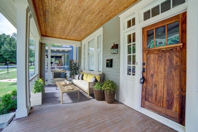 Foto del edificio - Historic District Gem | 2 Bed, 1 Bath | Ti...