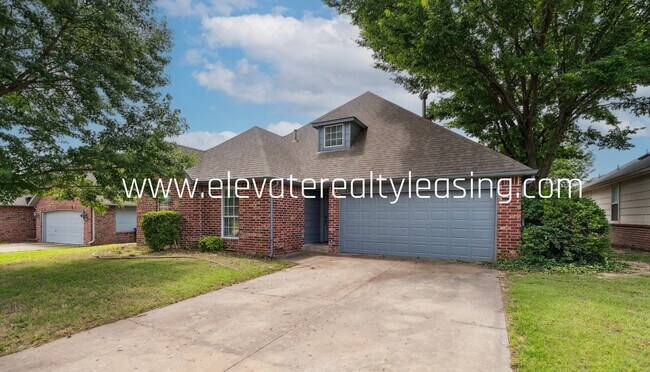 Foto del edificio - 1305 W Quincy St