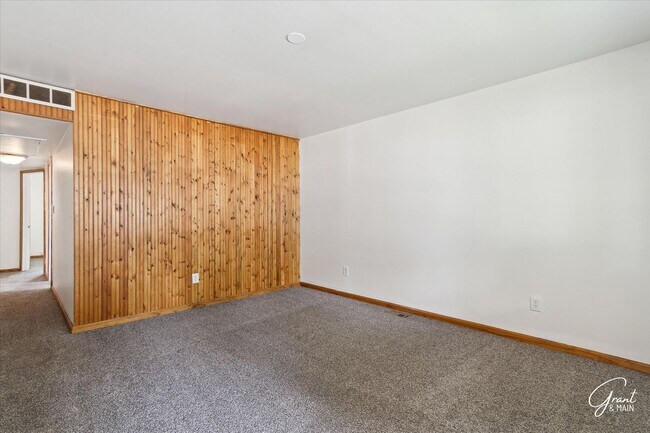 Foto del edificio - 3 bedroom ranch $1250 - Lease Special