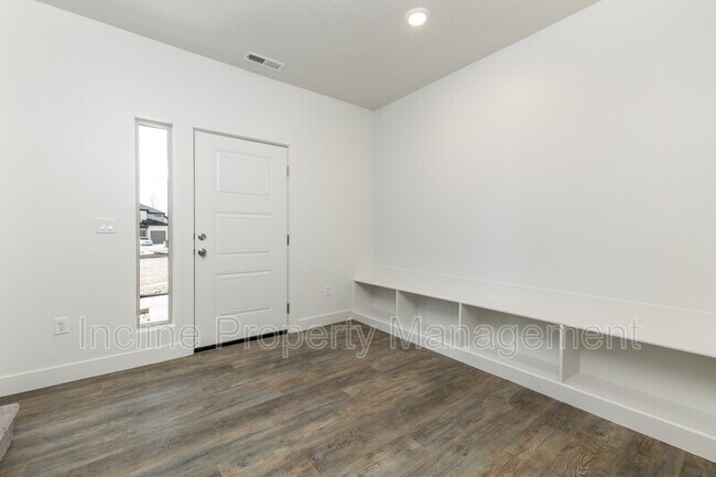 Foto del edificio - 157 W Autumn Lane