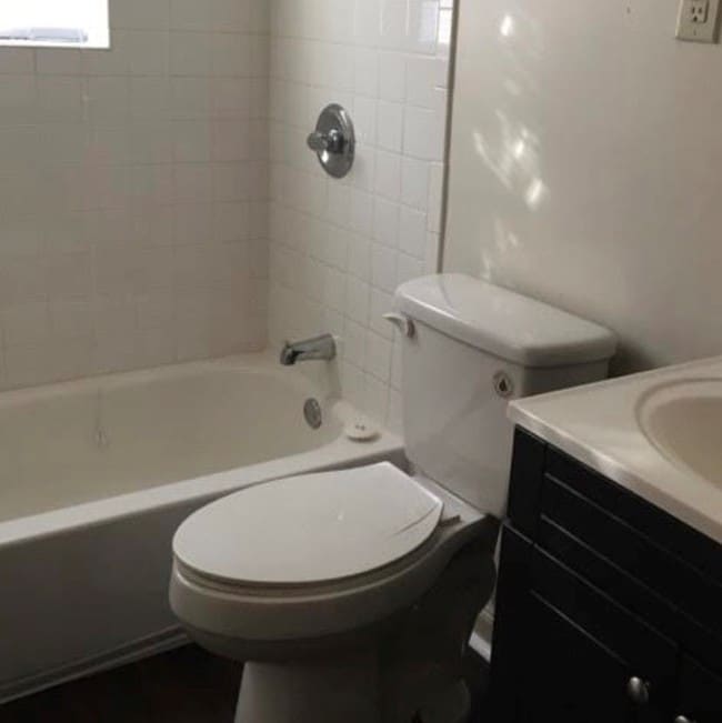 Building Photo - 2438 E Kelly St