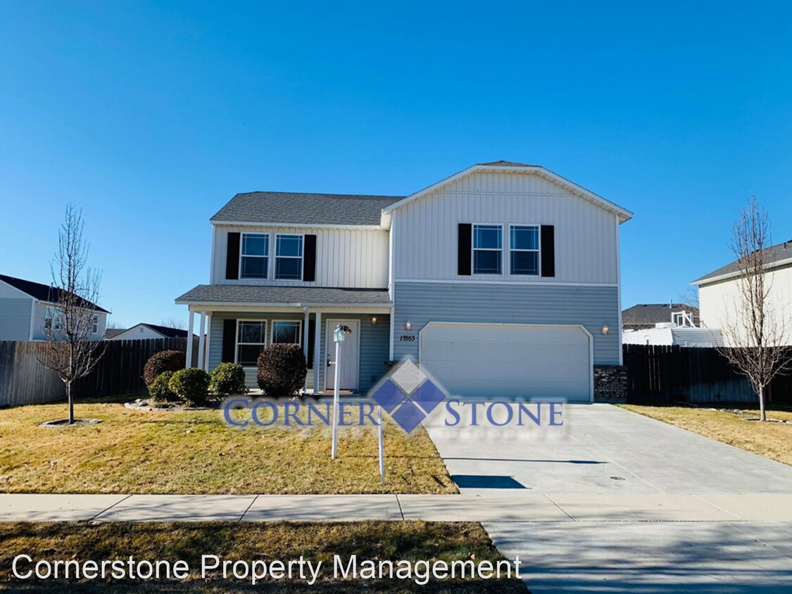 3 br, 2.5 bath House 17553 N. Chouteau Ave House Rental in Nampa