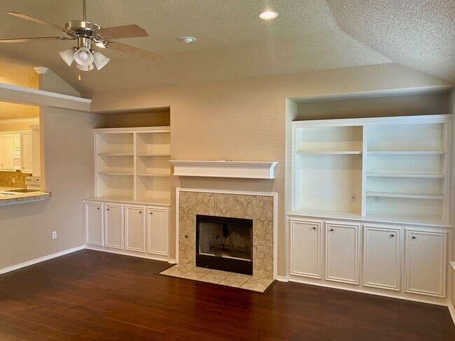 Foto del edificio - Available Now in Frenship ISD