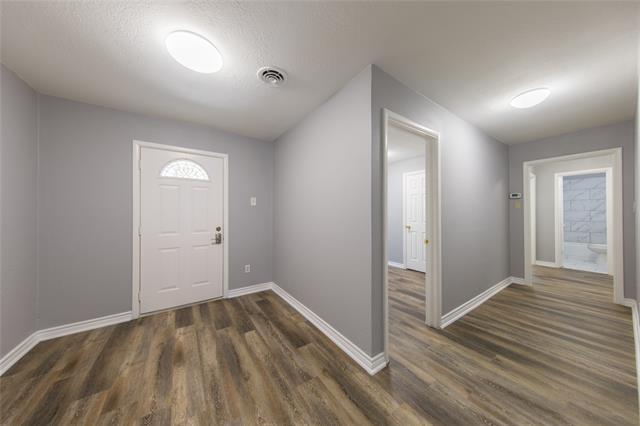 Foto del edificio - 418 Apollo Rd