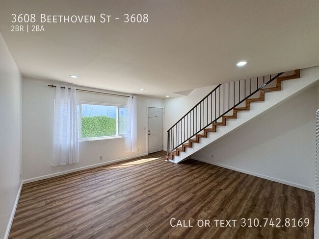 Building Photo - 3608 Beethoven St