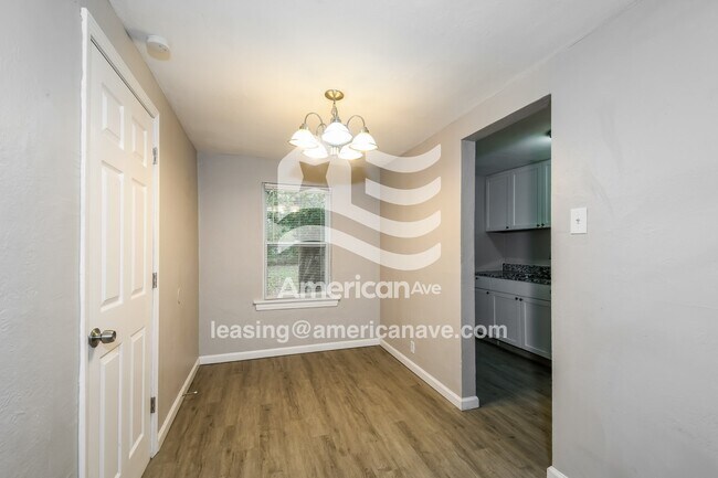 Foto del edificio - 405 Jean Ave