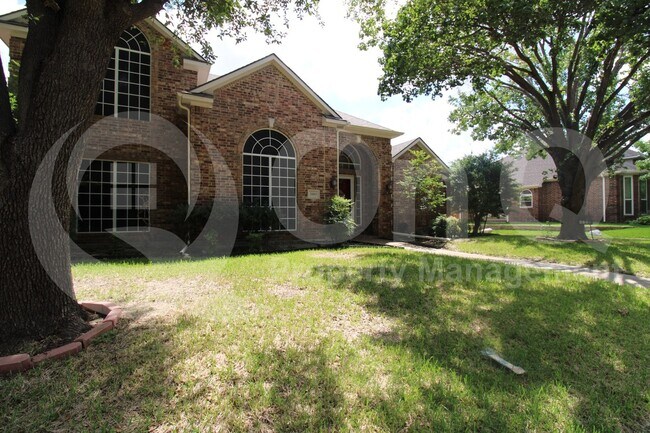 Photo - 3805 Stockport Dr House