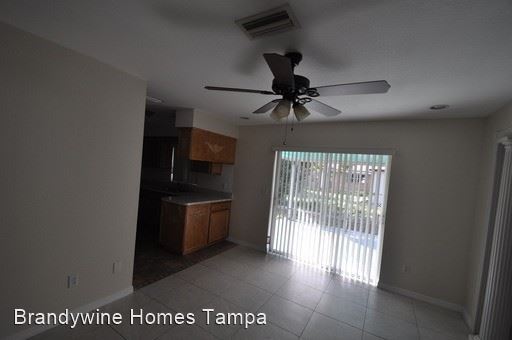 Building Photo - 3 br, 2 bath House - 6904 Thrasher Dr