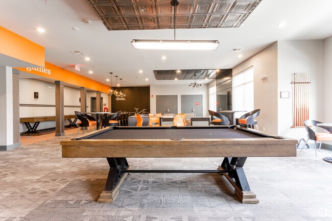 Club Room - The Hub at Metuchen