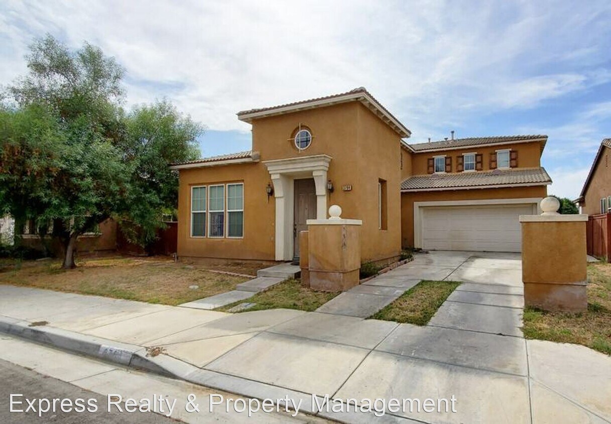 4 br, 3 bath House 3764 Bella Isola Lane House for Rent in Perris