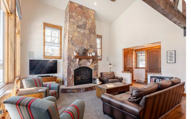 Foto del edificio - 80 Mule Deer Ct