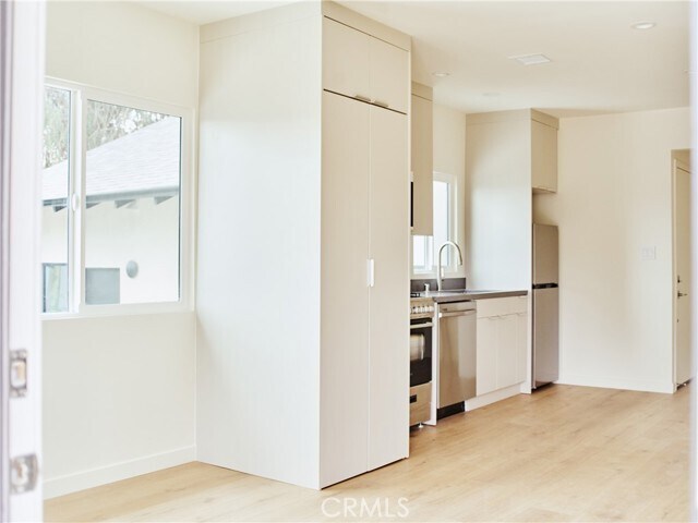 Foto del edificio - 3741 Locke Ave