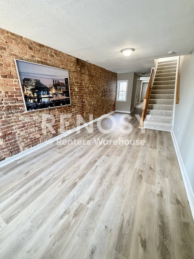 Building Photo - 818 S Luzerne Ave