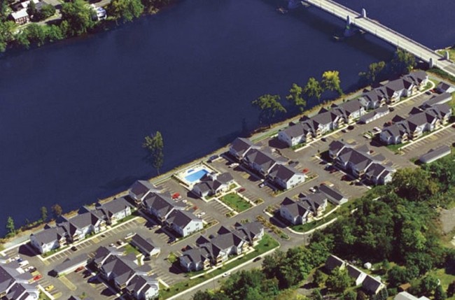 Aerial Photo - Riverwalk on the Hudson