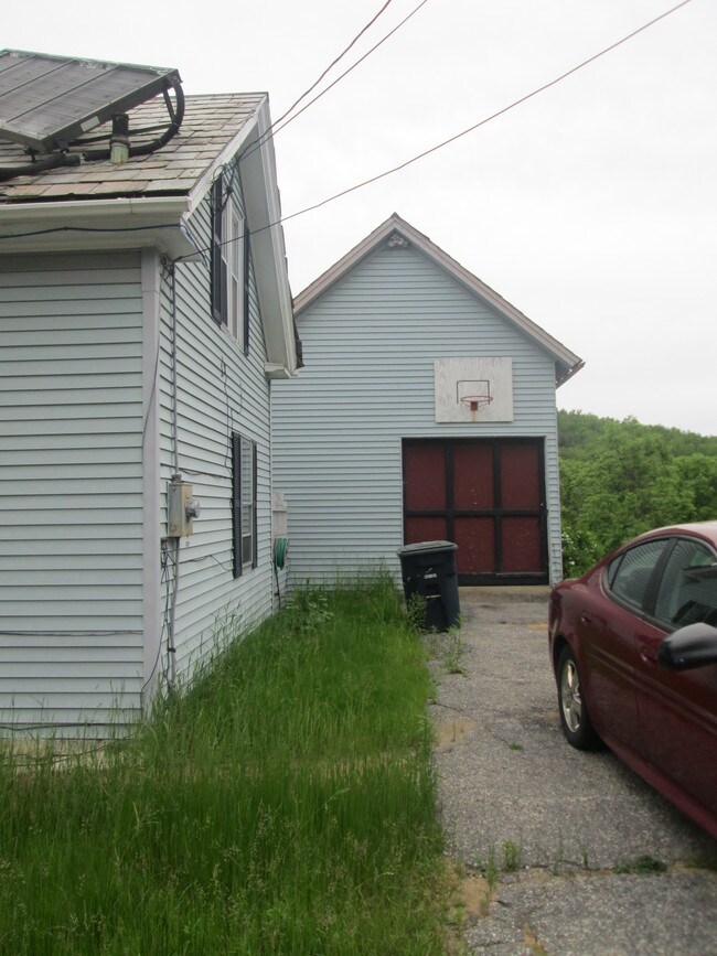 173 Pleasant St, Southbridge, MA 01550 House for Rent in Southbridge