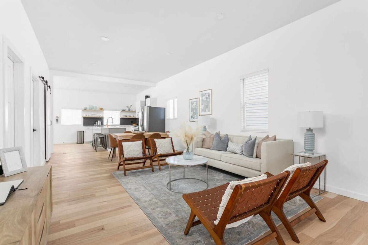 Foto principal - 305 Parkway Ave