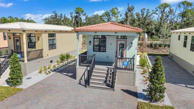 Foto del edificio - 6165 Talon Bay Dr