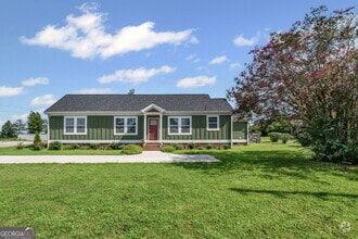 Building Photo - 261 Lagrange St
