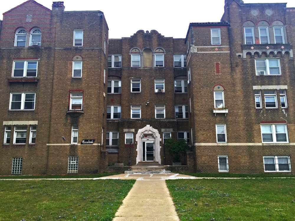 Building Photo - Casaloma Apartments