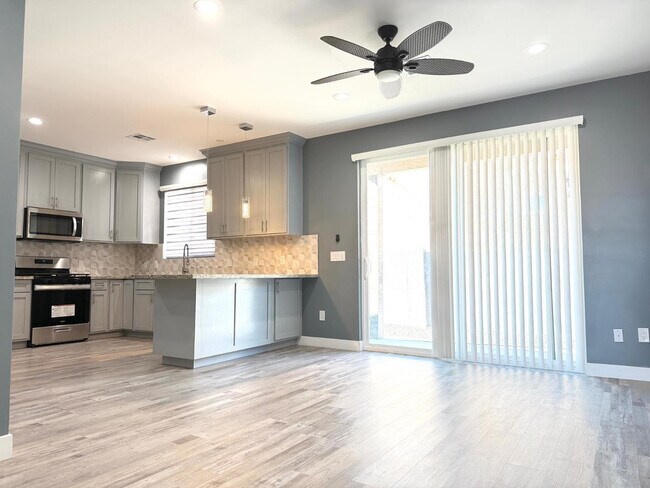 Foto del edificio - 1406 E Cinnabar Ave