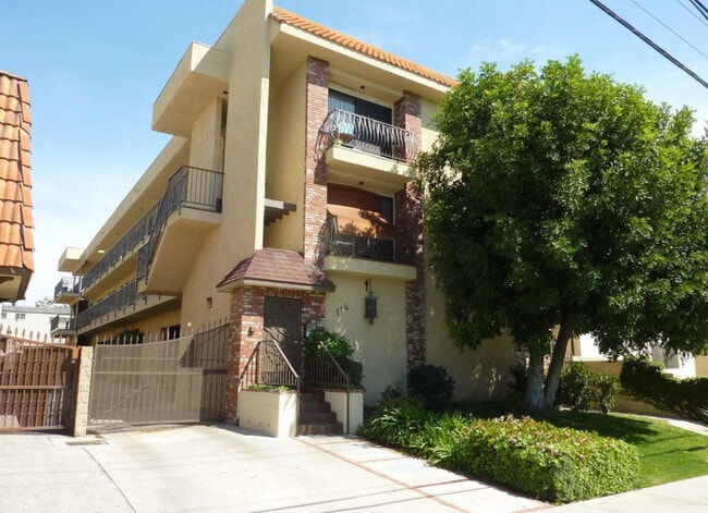 Foto del edificio - 114 Olive St