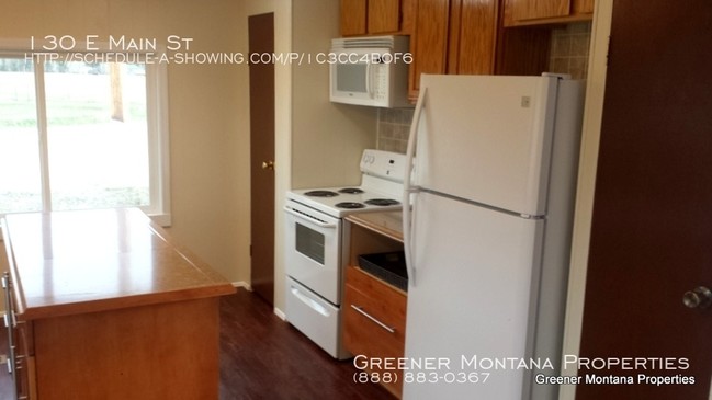 Building Photo - Remodeled Trailer in Victor