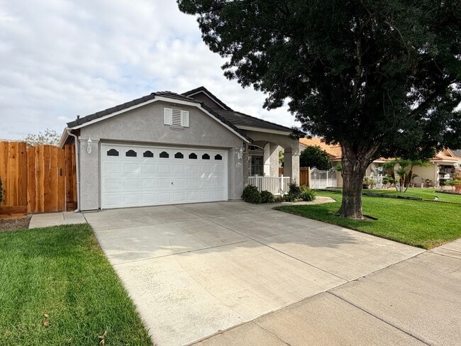 Building Photo - 710 Foothill St