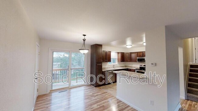 Foto del edificio - 5413 Mira Loma Cir