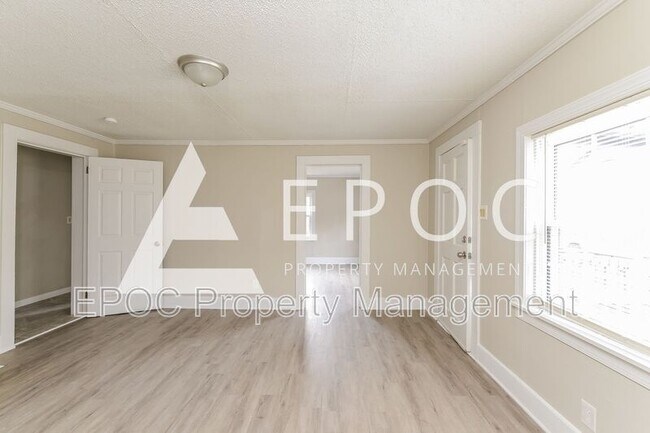 Foto del edificio - 4451 New Walkertown Rd