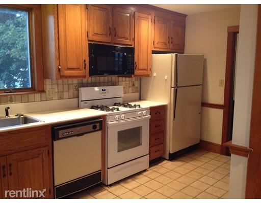 Foto del edificio - 2 br, 1 bath  - 715 Cambridge St # 2