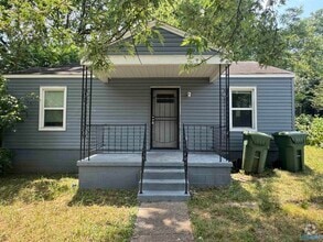 Building Photo - 905 Fairway Dr NW