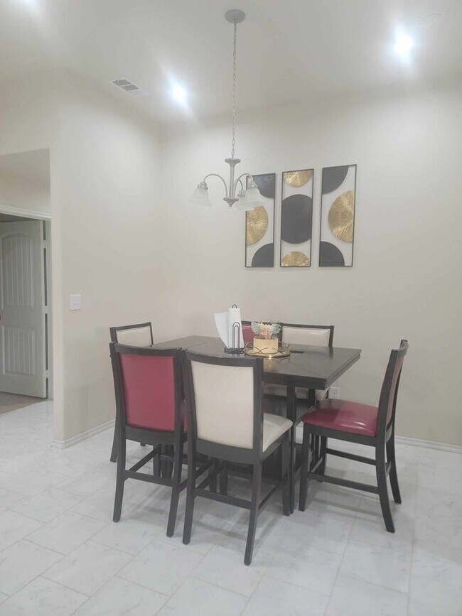 Building Photo - 9307 Sagebrush Ave