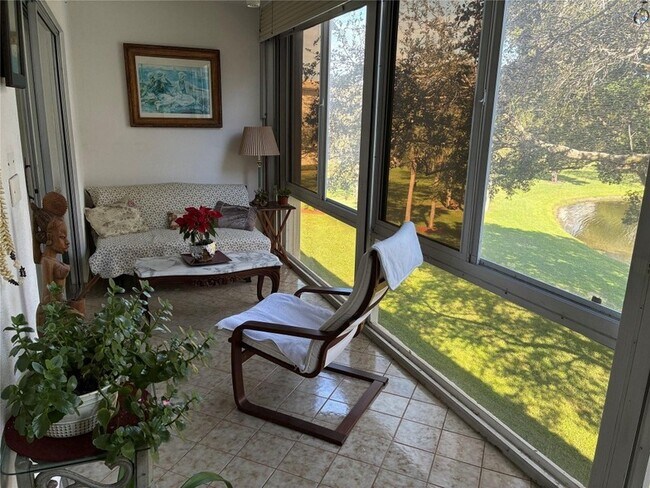 Foto del edificio - 2304 Lucaya Ln