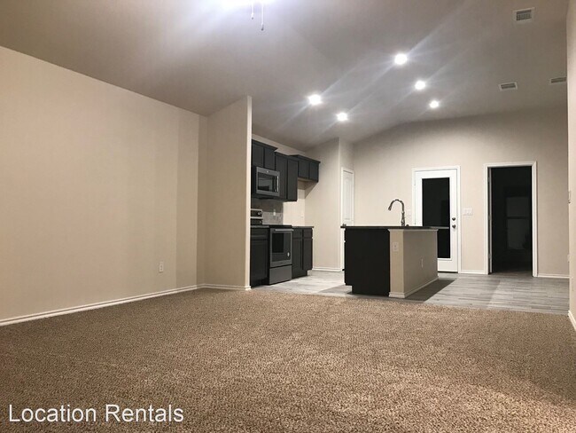 Foto del edificio - 3 br, 2 bath House - 10005 Wausau Ave