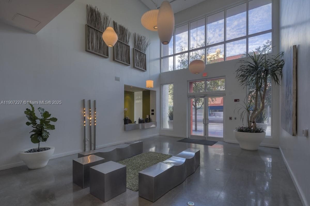 Building Photo - 133 NE 2nd Ave