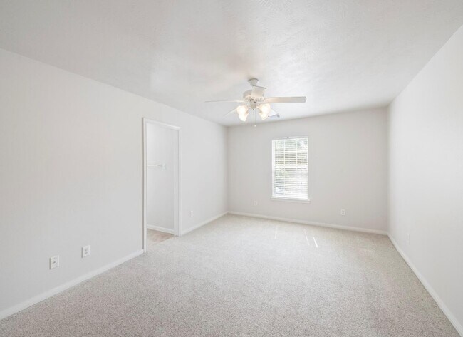 Foto del edificio - 12506 Aliso Bend Ln